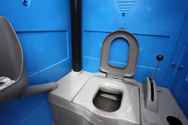 Portable Toilet Options We Offer in Lake Holiday, IN